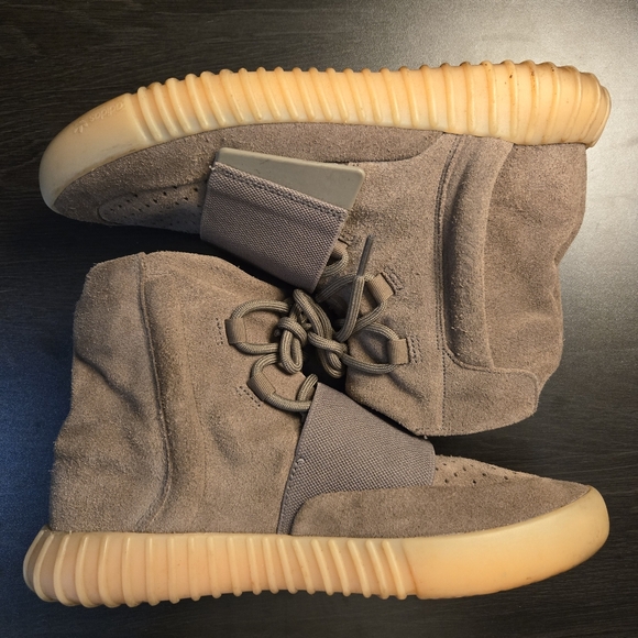 Adidas Yeezy Boost 750 Chocolate Gum Sole 2016 BY2456 Authentic